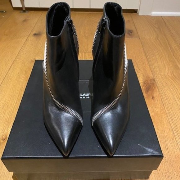 Black and White Saint Laurent Zipper booties - Picture 2 of 12